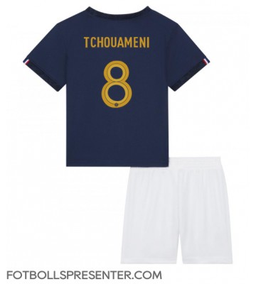 Frankrike Aurelien Tchouameni #8 Hemmatröja Barn VM 2022 Kortärmad (+ korta byxor)